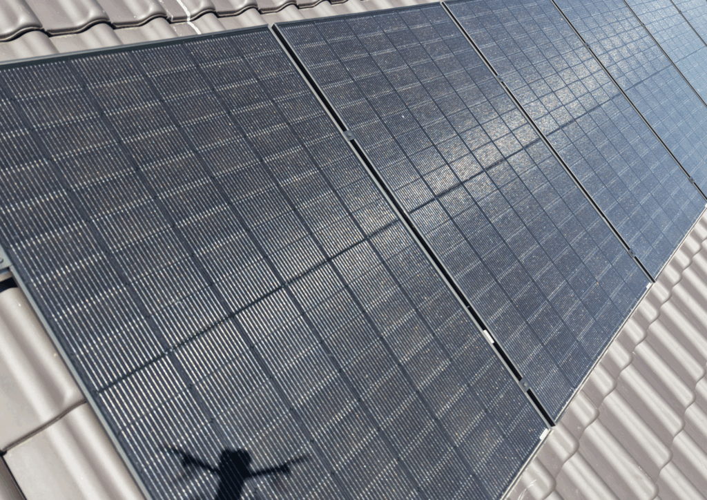 Dakrenovatie in Beveren met zonnepanelen